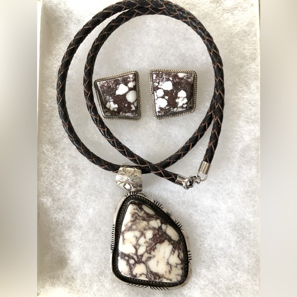 Wild Horse Cabochon Pendant and Earrings set in Sterling Silver. Artisan LE - Picture 3 of 12